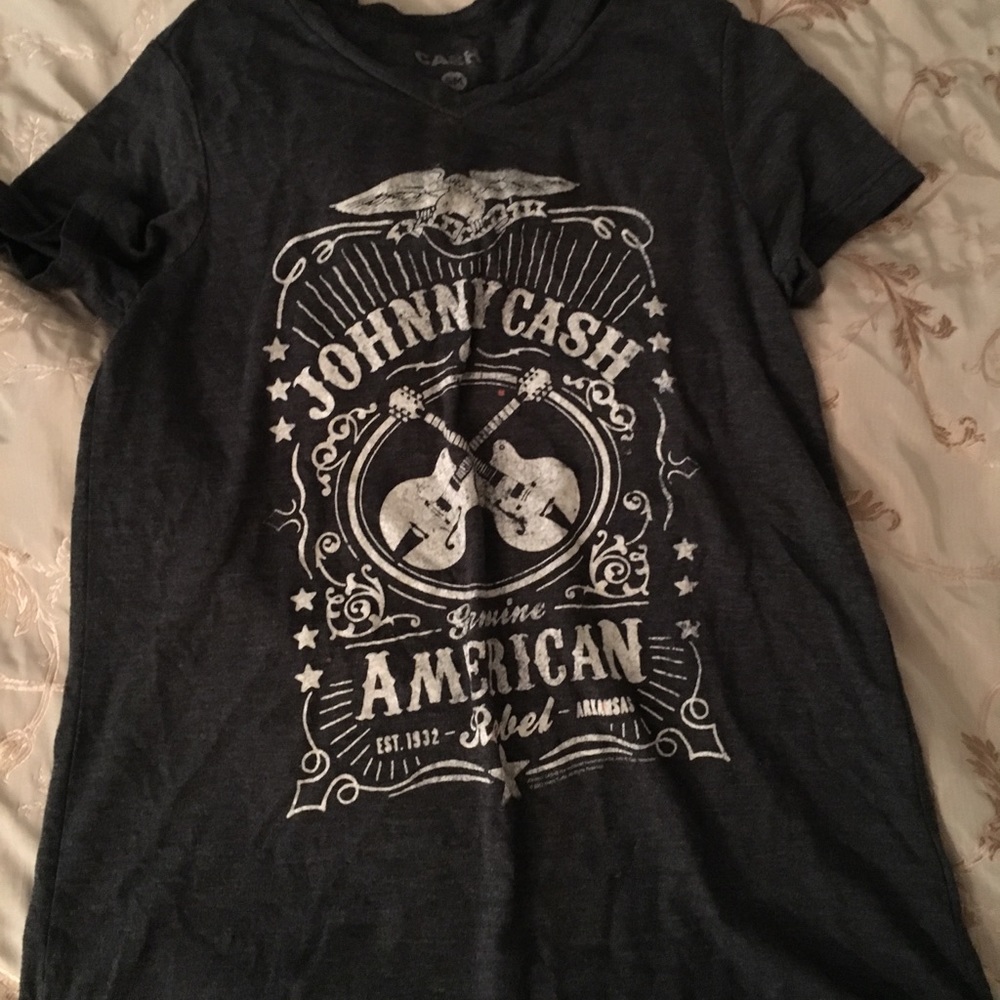 Graphic tee